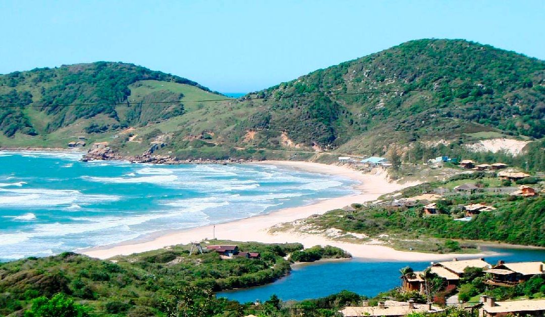 Praia do Rosa: Onde ficar para curtir o melhor de Imbituba